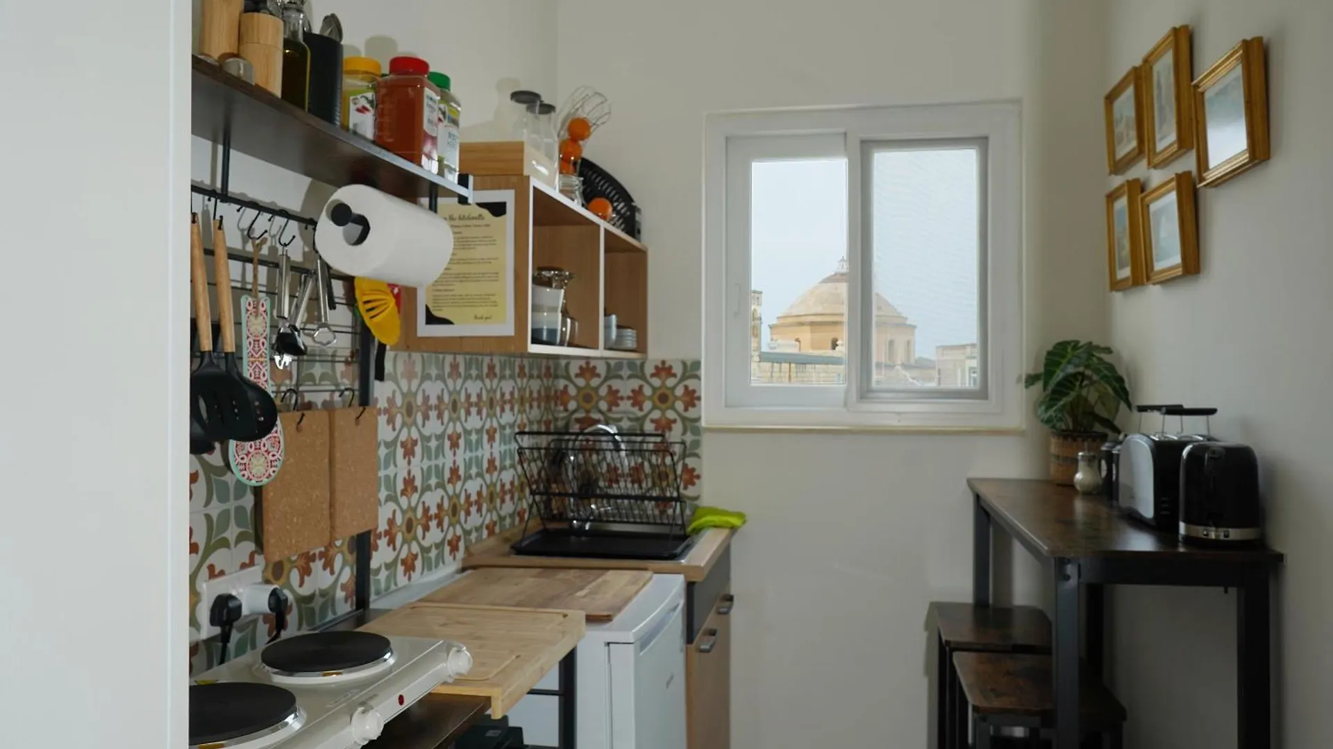Affordable Central Malta Summer Retreat 게스트하우스 모스타